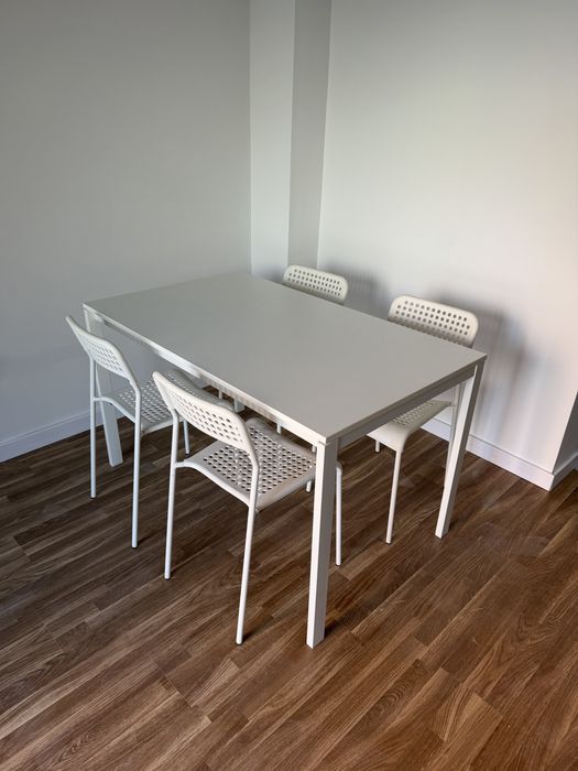 Mesa + 4 cadeiras IKEA Vihals | Excelente estado | Oportunidade