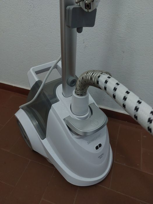 Escova de passar a ferro na vertical