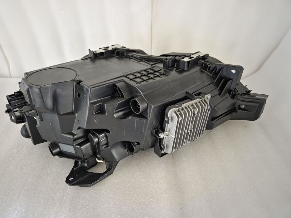 Фара права Volvo XC60 2018-2022 Full Led USA