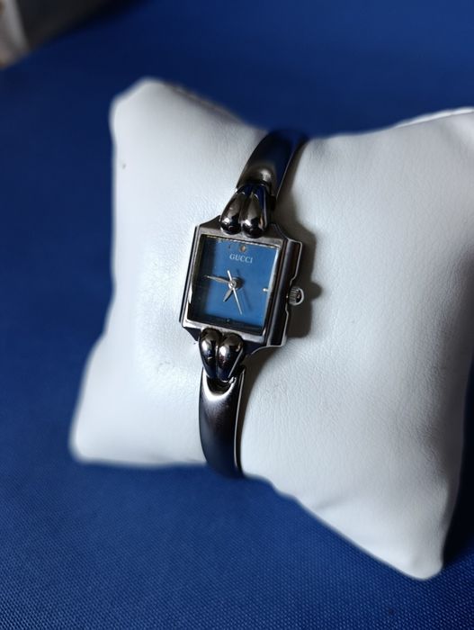 жіночий наручний годинник Gucci