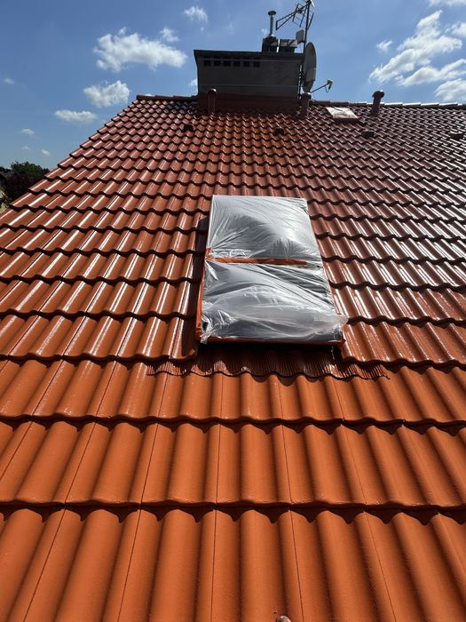 Malowanie dachow i elewacji