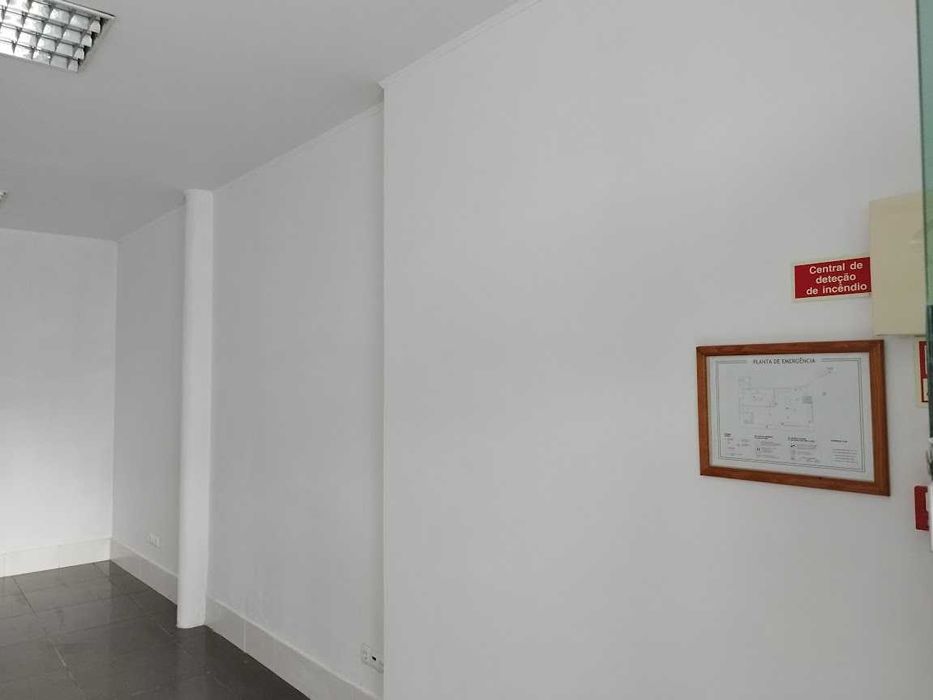 Loja centro de Albergaria