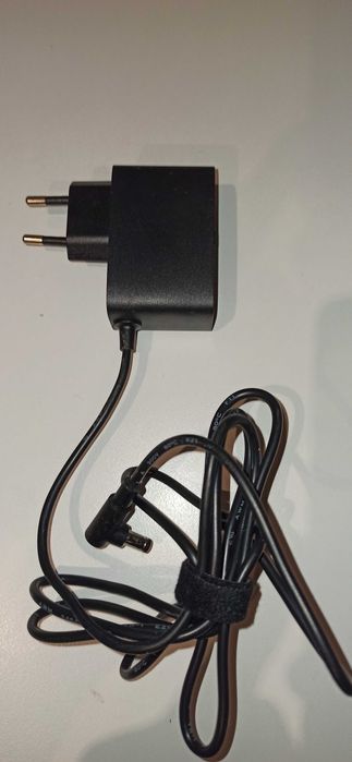 Zasilacz 19V 1A 19W