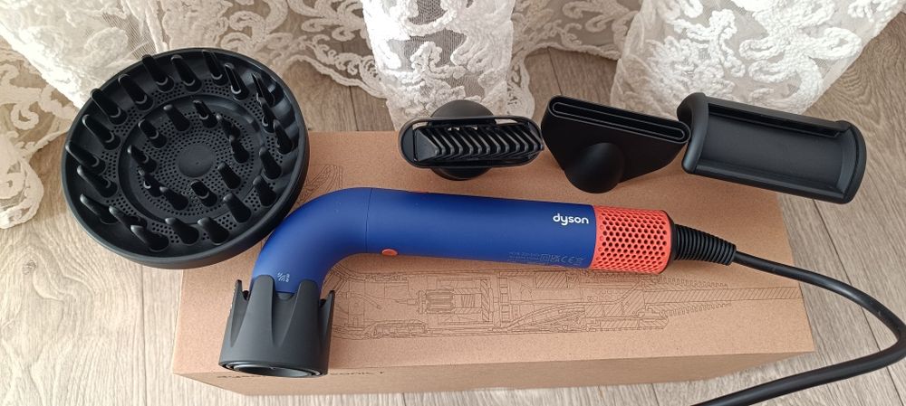 Фен  Dyson Supersonic