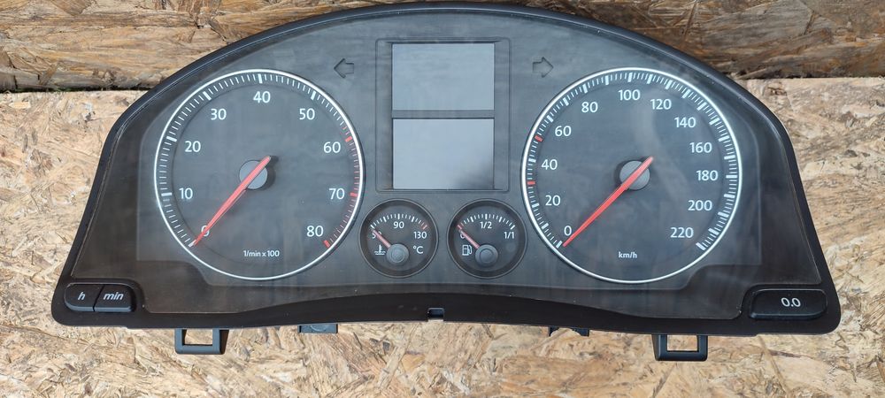 VW Golf V 5 benzyna licznik zegary prędkościomierz