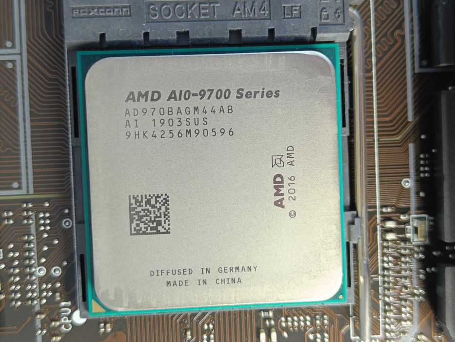 Комплект AMD MSI A320M PRO-E + процесор A10-9700 4 ядра 3.8GHz sAM4