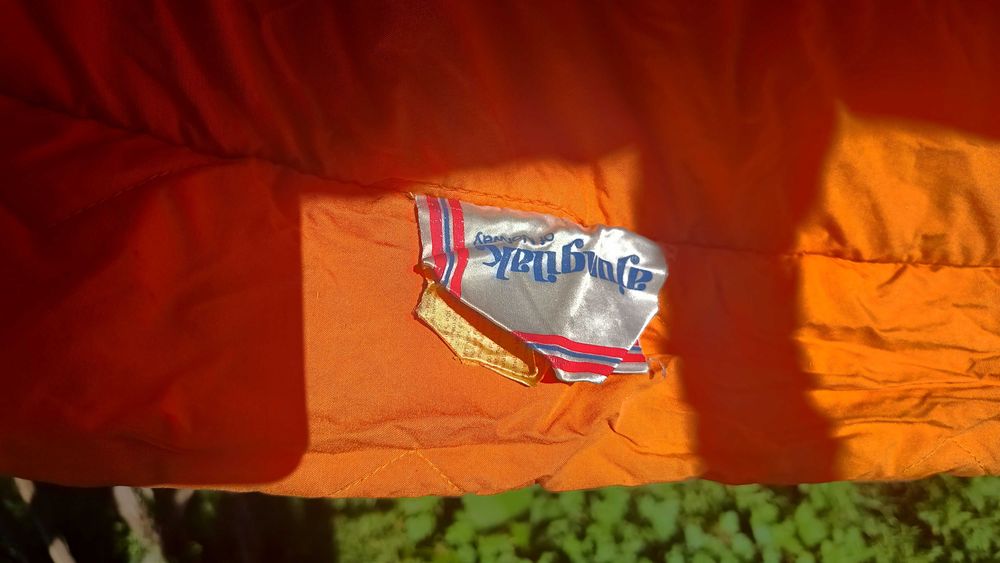 Śpiwór używany niebiesko-pomarańczowy