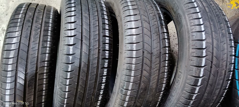 Pneus 185/60/15 semi novos
