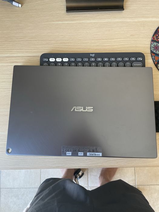 ASUS ZenScreen MB16AMT Touch 15.6” – Como Novo | Com Caixa e Acessórios