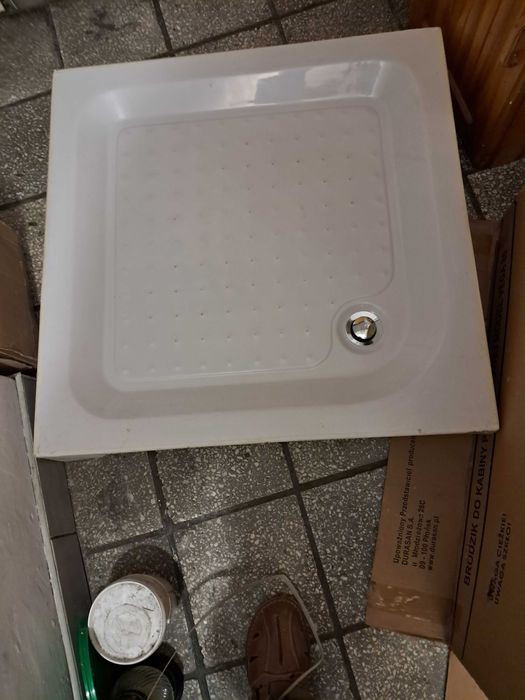 Brodzik vega 80 x 80 /tanio/