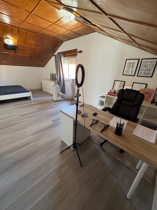 T2 com Terraço | Quinta do Conde | 1.000€ | Disponível 05/10