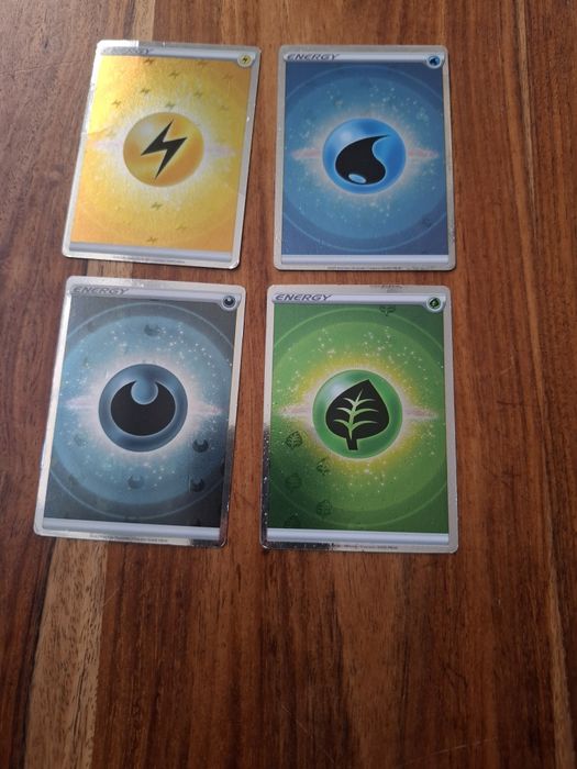 Karty Pokemon Energii Holograficzne