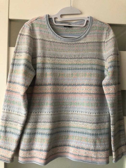 Śliczny pastelowy sweter Montego rozm. XL