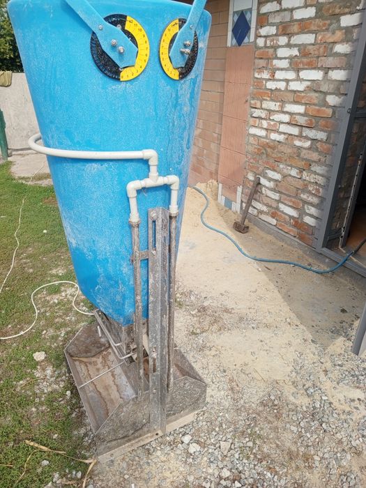 Кормушка для свиней