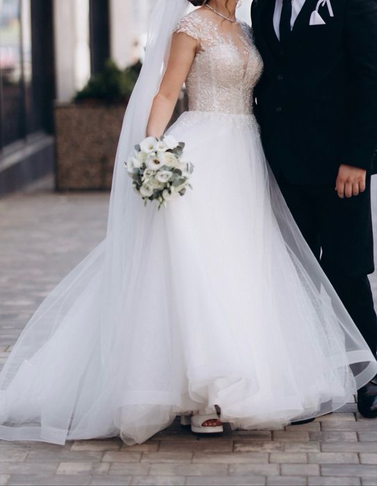 Продам свою весільну сукню