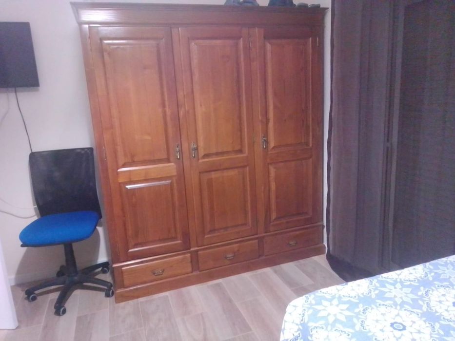Alugo quarto na Maia