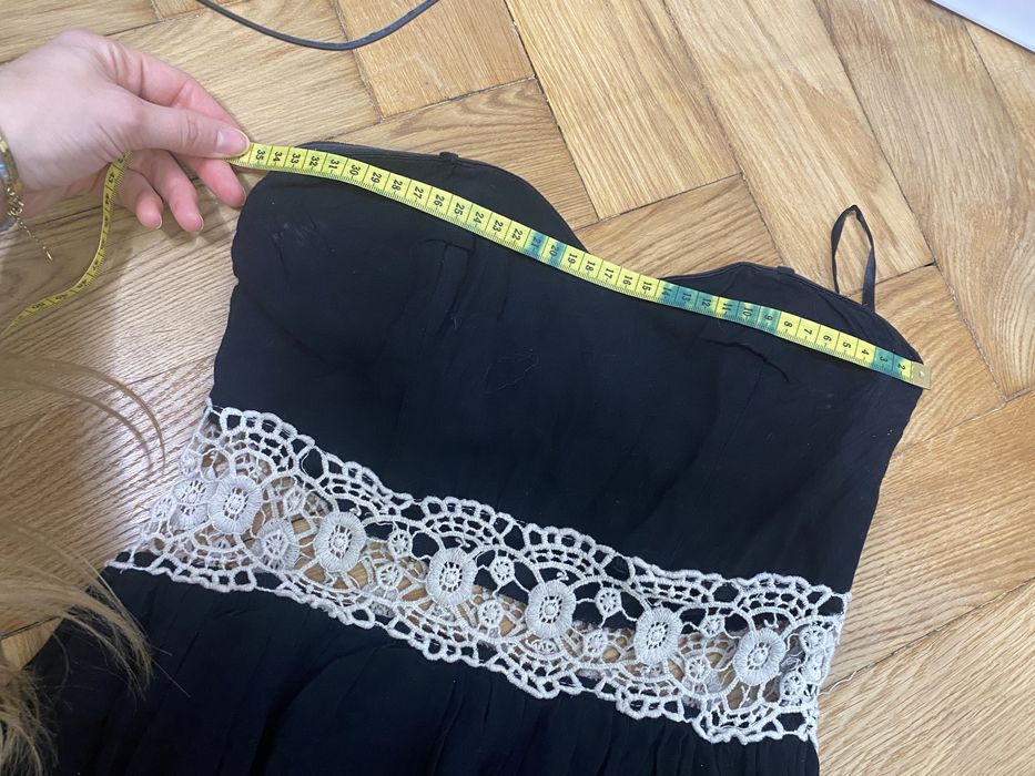 Sukienka krótka czarna z koronką 38 M S Rare London