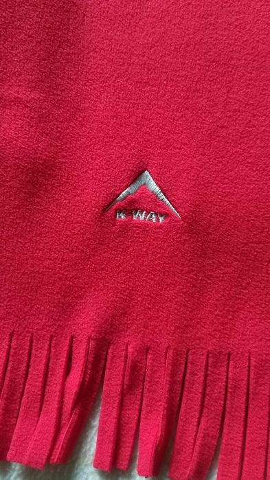 cachecol azul e vermelho