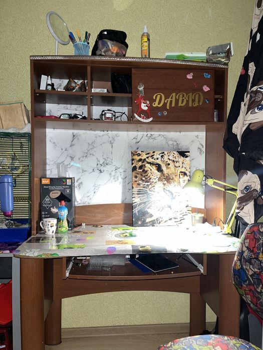 Отдам стол комютерний состояние на фото