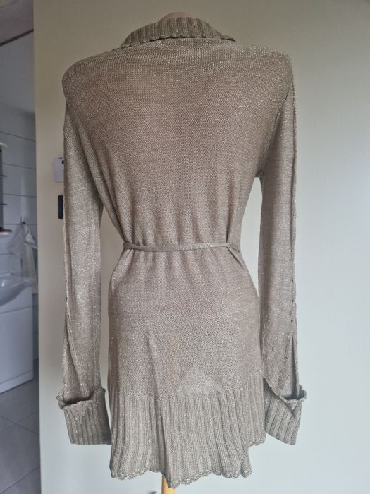 Sweter wiązany złoty