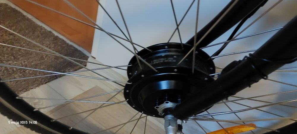 Rower elektryczny luna 28 cali