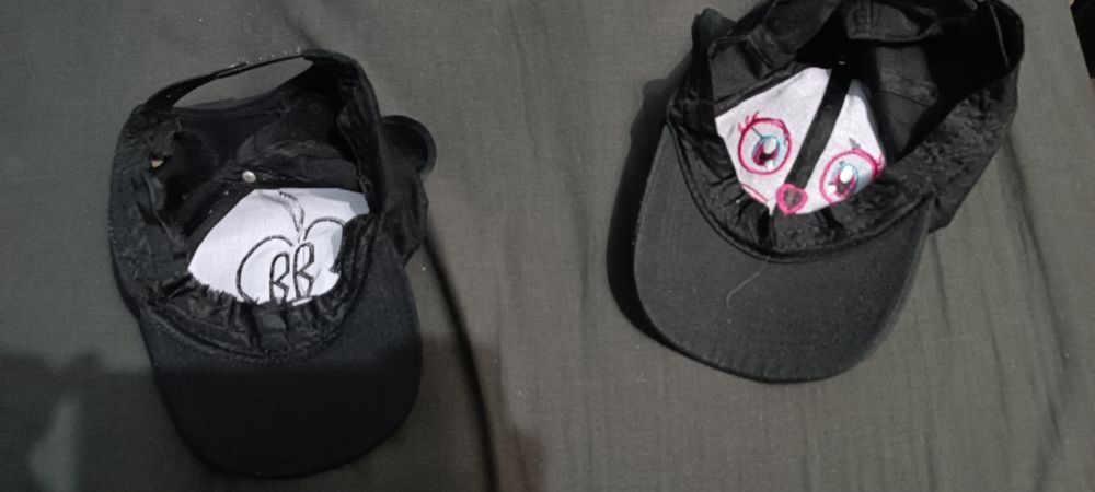 Czapki z daszkiem dziewczęce