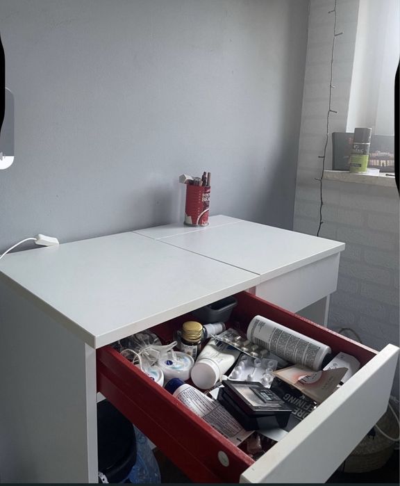 toaletka ikea brimnes