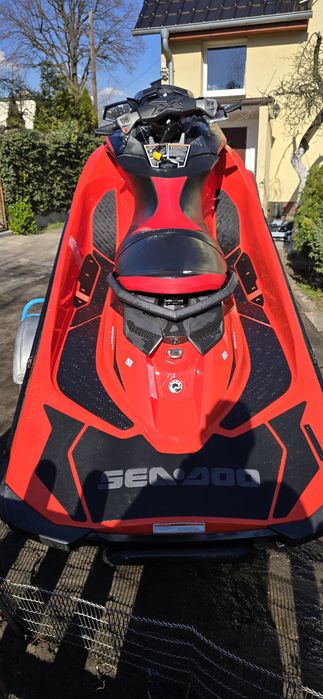 SEA-DOO RXP 300 ROK 2016