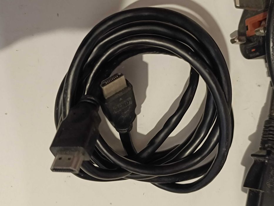 3 Cabos HDMI e outros