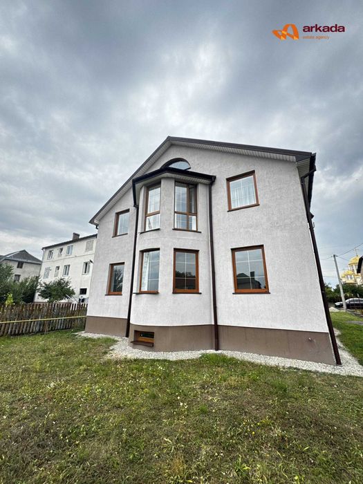 Продам будинок з ремонтом у Крихівцях