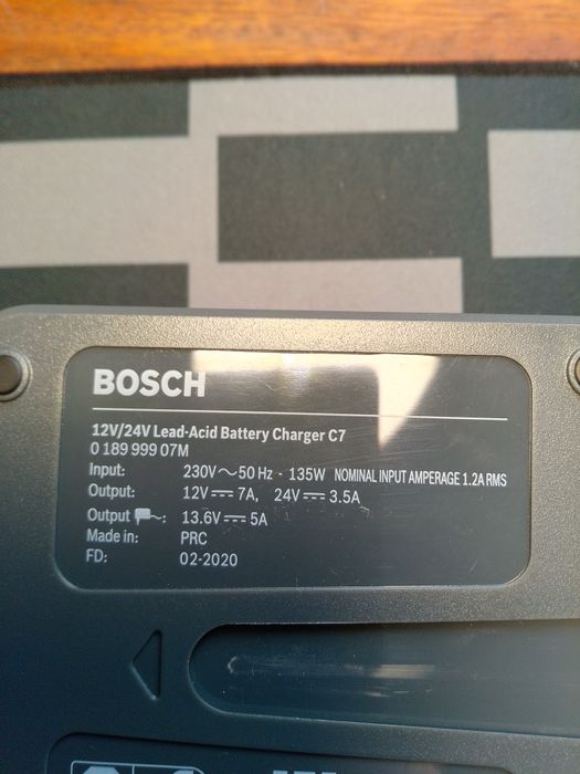 Carregador Baterias Bosch C7
