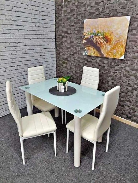 Mesa branca nova com 4 cadeiras - envio gratis