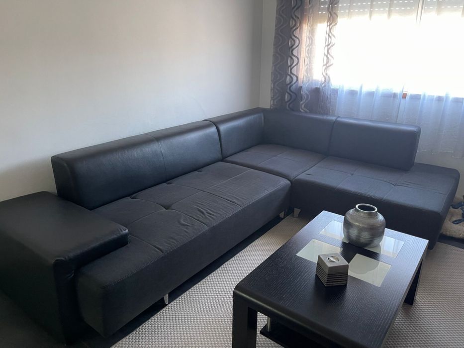 Sofá com chaise longue