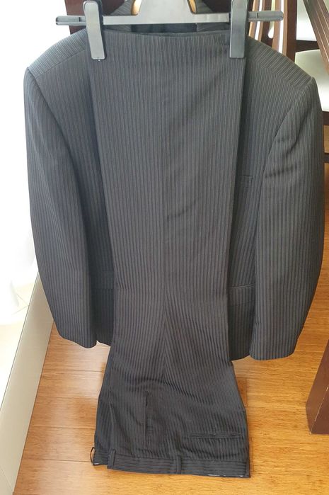 Garnitur męski cienki czarny prążkowany rozmiar 56/XXL