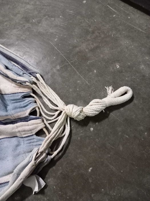 Cama de árvore em tecido