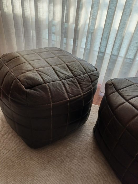 Puff em pele castanha