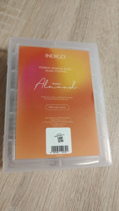 Dual Formy indigo Semilac flexi tips neonal
