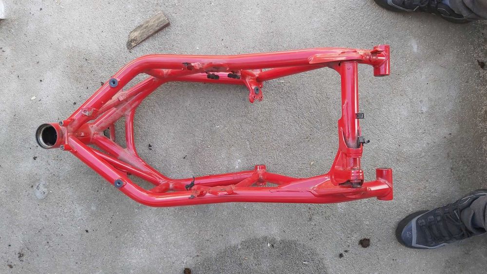 Rama Ducati 2015r Hypermotard 821 dokumenty niemiecki ksiazki