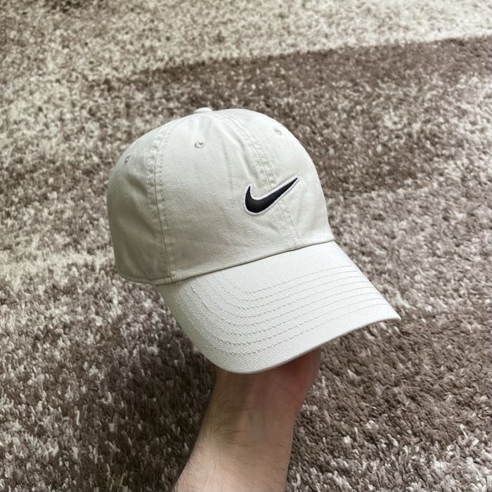 Кепка Nike swoosh коттонова бежева
