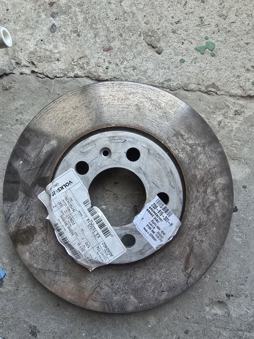 Диск гальмівний VAG 2Q0615301H тормозной диск Kamiq q3