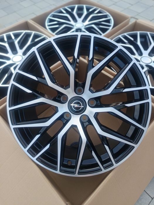 Felgi 16'' 5x118 BUS Opel Vivaro Renault Trafic Nissan Primastar Nowe TPMS | #RS4
