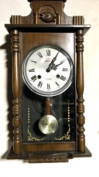 Relogio de parede antigo a corda