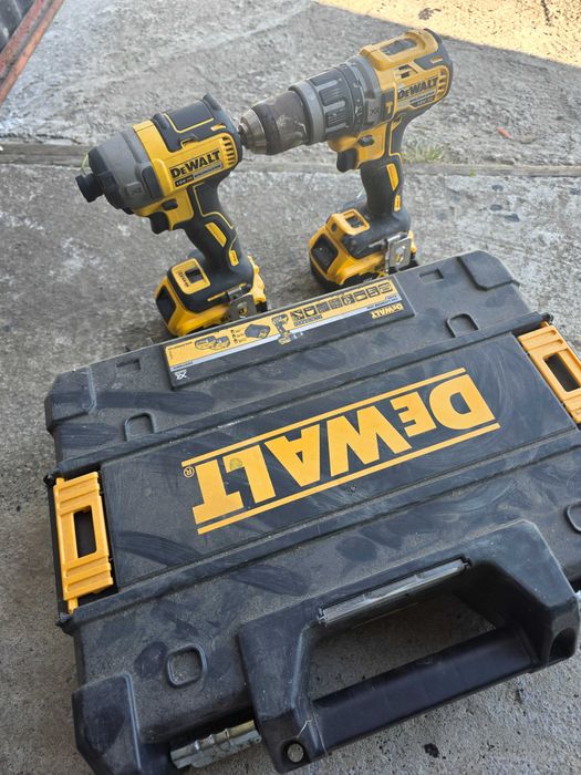 Zestaw DeWALT XR: Wkrętarka DCD796 + Zakrętarka DCF887 + 2x 4Ah + Ładowarka