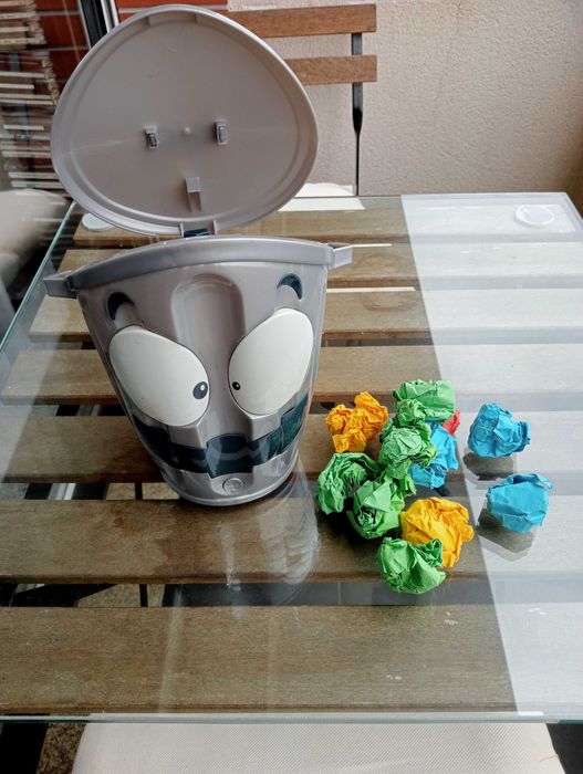 Jogo caixote do lixo