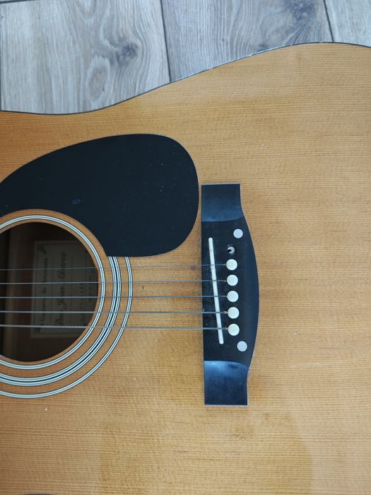 Gitara Alvarez piękna