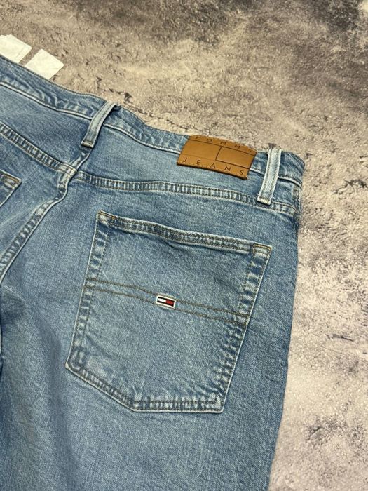 Джинсы Tommy Hilfiger