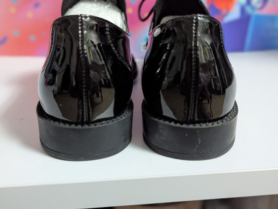 Туфлі з натуральної шкіри