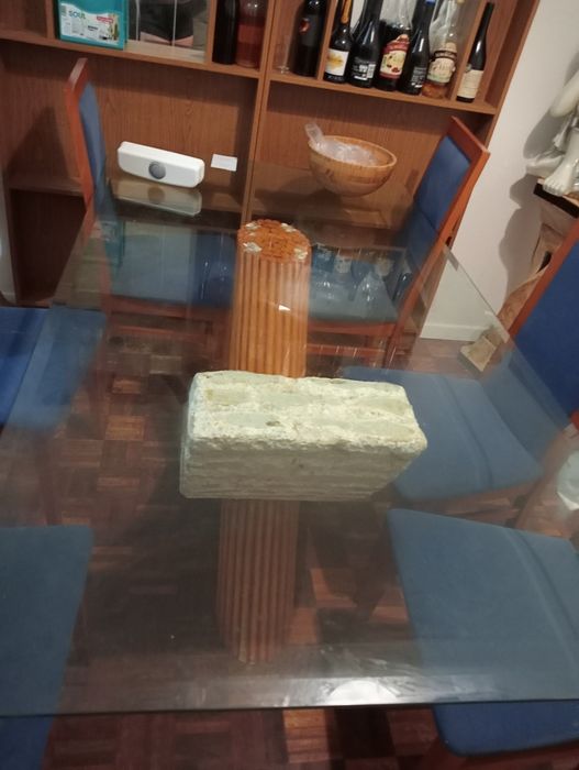 Mesa de jantar e mesa de meio