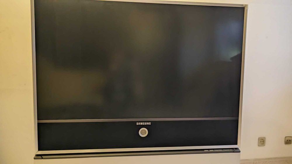Retroprojetor Samsung SP46L5HX