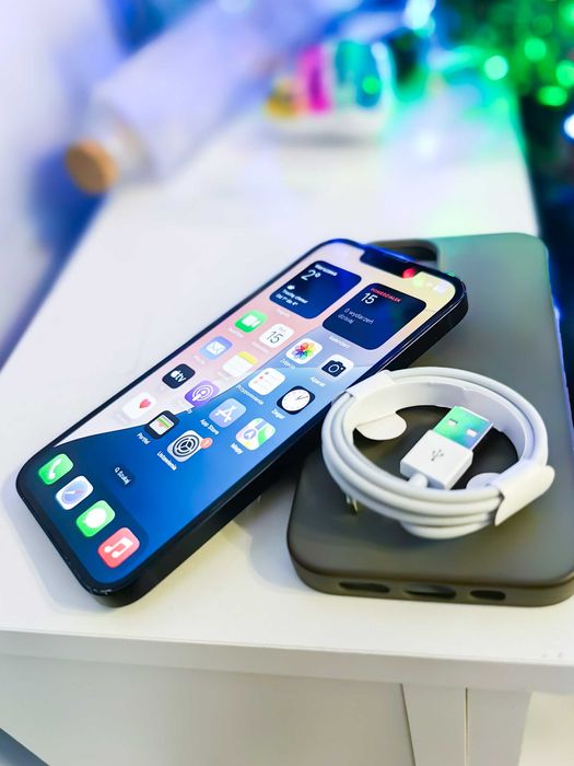 Iphone 13 128gb Stan bdb Etui i Kabel i org. pudełko